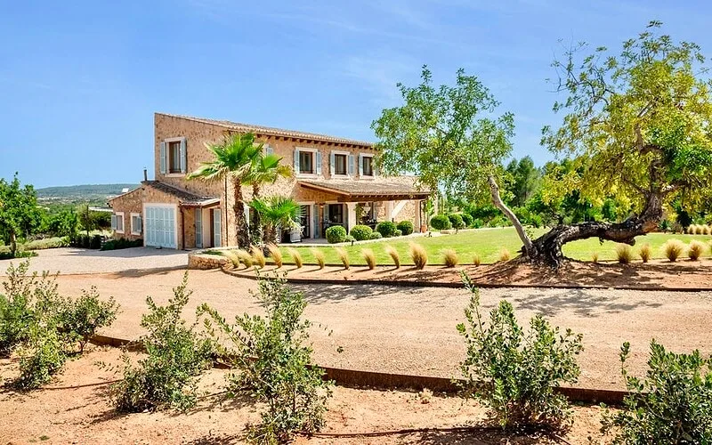 Mediterranean country living with panoramic views …