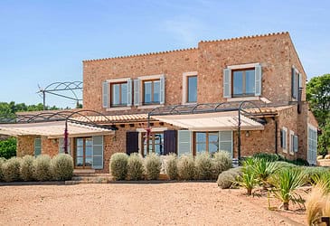 Mediterranes Landleben mit Panoramablick in Santa Maria | Soulvillas Mallorca Mediterranean country life with panoramic views in Santa Maria, Mallorca