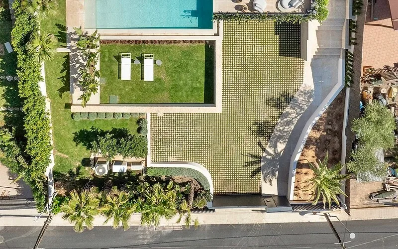 Exclusive new-build villa in Portals with sea views – photo 17