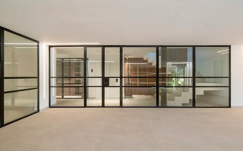 Exclusive new-build villa in Portals with sea views – photo 10