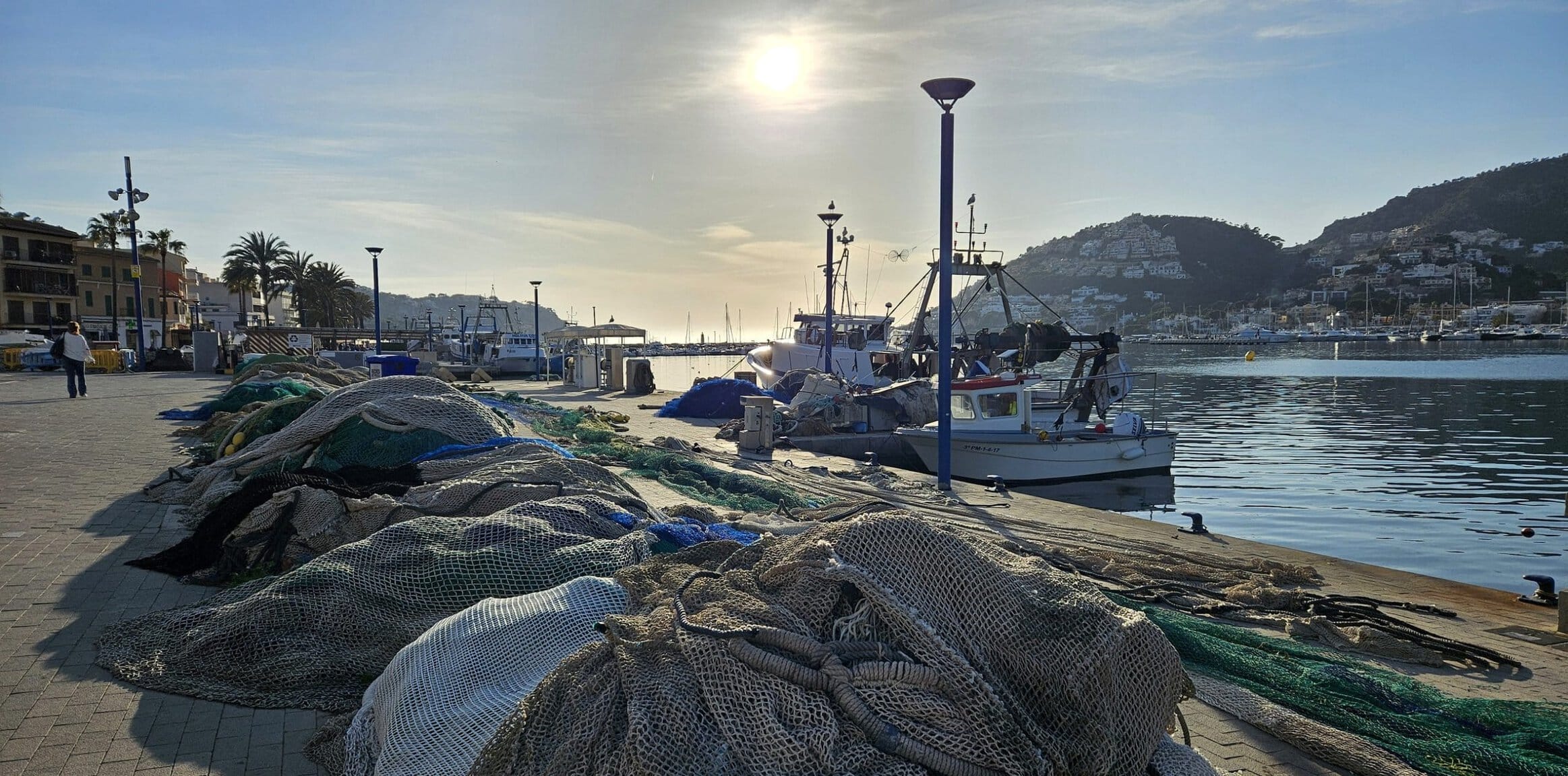 Boote in einem Hafen auf Mallorca